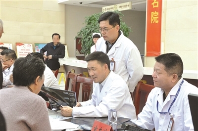 心若水 巡回義診惠基層——記流動(dòng)醫(yī)療服務(wù)的溫暖使命